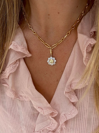 Daily Daisy Pendant