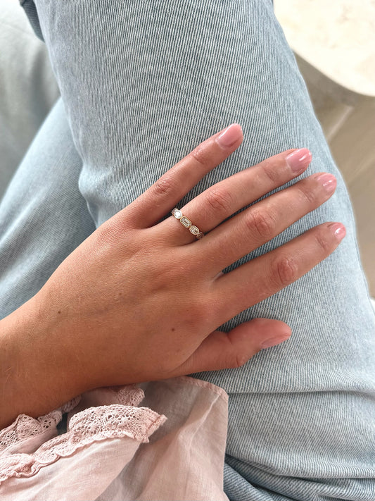 Oval and Emerald Bezel Band