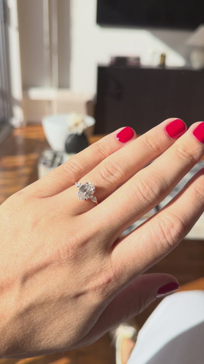 Three Stone Oval Ring